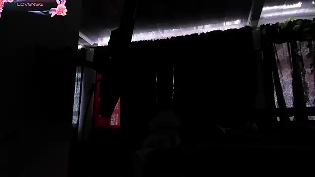 Snapshot of Perla_Franco chatting on June 25, 2026, 6:01 pm Perla Franco online show from June 25, 2026, 6:01 pm