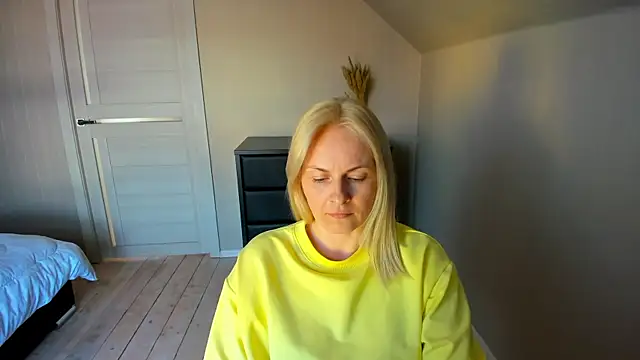 Alicee Gracee online show from March 21, 2025, 11:01 am