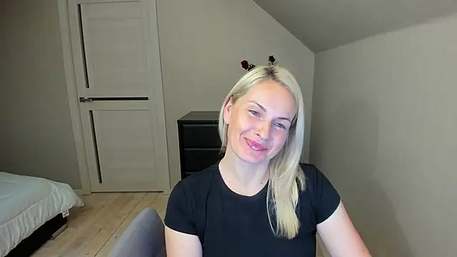 Alicee Gracee online show from September 29, 2025, 9:19 pm