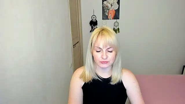 Snapshot of Alicee_Gracee chatting on February 5, 2026, 7:07 pm Alicee Gracee online show from February 5, 2026, 7:07 pm