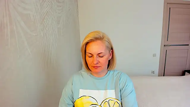 Alicee Gracee online show from April 13, 2026, 10:10 am