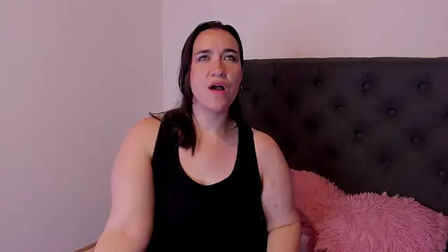 Snapshot of kyoakane chatting on February 13, 2025, 6:30 am kyoakane online show from February 13, 2025, 6:30 am