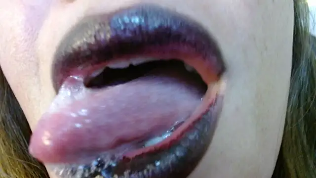 miss evoleth2 online show from April 5, 2026, 10:18 pm