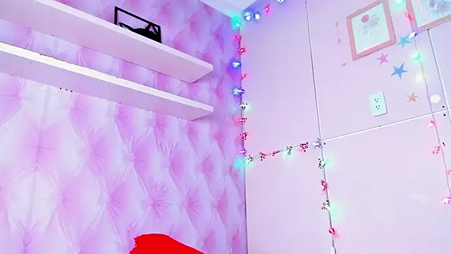 Snapshot of MarieMyller chatting on December 27, 2024, 9:00 pm MarieMyller online show from December 27, 2024, 9:00 pm