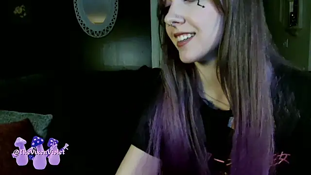 thevixenviolet online show from October 29, 2025, 12:46 am
