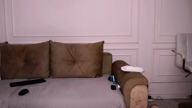 UrsuKing online show from January 21, 2025, 7:28 pm