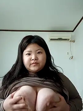 Snapshot of hello098712 chatting on March 21, 2025, 12:28 pm hello098712 online show from March 21, 2025, 12:28 pm