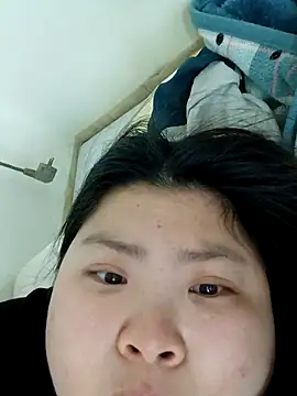 Snapshot of hello098712 chatting on February 13, 2026, 10:33 am hello098712 online show from February 13, 2026, 10:33 am