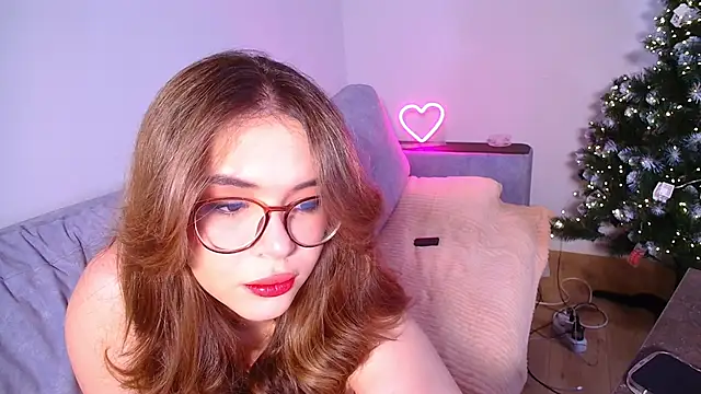 Snapshot of CutiePie3 chatting on December 18, 2024, 8:57 pm CutiePie3 online show from December 18, 2024, 8:57 pm