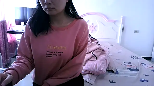 CN-Xiaoxi online show from November 22, 2025, 3:27 am