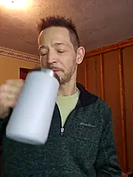 MasterForgedRayy online show from February 10, 2025, 2:05 pm