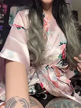 MissMidnightUK online show from March 8, 2026, 12:30 am