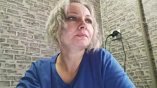 EdithManning online show from January 25, 2025, 10:19 am