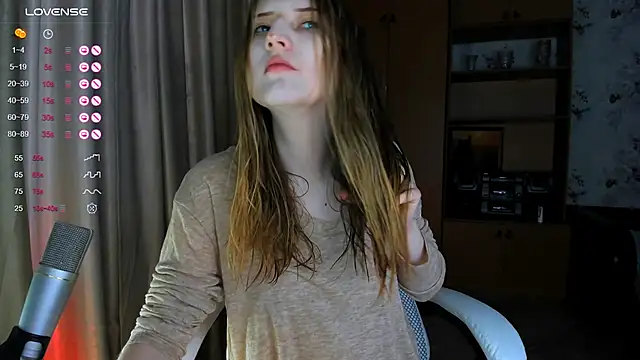 princessaalicc online show from December 15, 2025, 12:20 pm