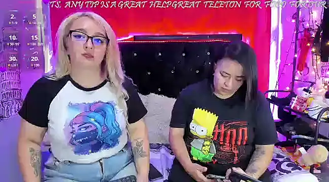 Snapshot of katieeandsharonn chatting on January 18, 2025, 8:30 pm katieeandsharonn online show from January 18, 2025, 8:30 pm