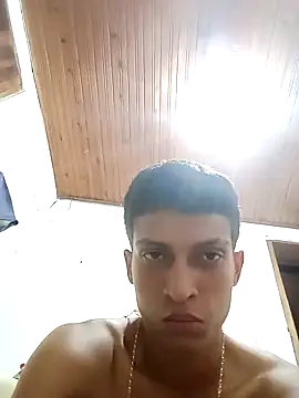 Snapshot of wolf_james123 chatting on December 12, 2024, 9:48 pm wolf james123 online show from December 12, 2024, 9:48 pm