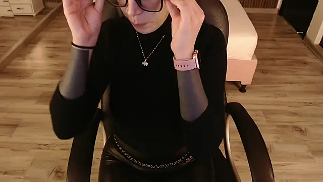 Sam mansson66 online show from November 13, 2025, 1:32 pm