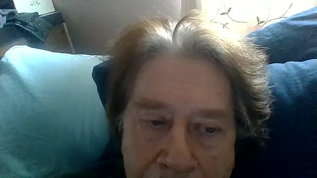 frankie7inch online show from June 26, 2026, 6:01 pm