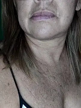 Kasandra Ho online show from September 22, 2025, 7:21 am