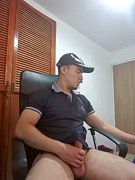 dragon1006 online show from March 15, 2026, 9:43 pm