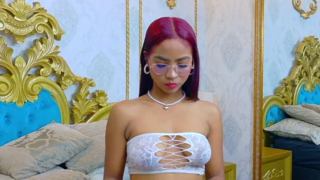 LucyLeah online show from October 27, 2025, 2:10 pm