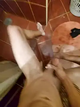 Snapshot of Deniell-01 chatting on September 16, 2025, 4:19 pm Deniell-01 online show from September 16, 2025, 4:19 pm