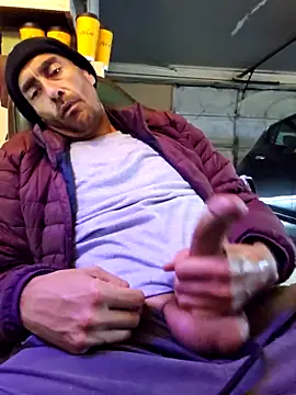 Pumpndeep online show from November 17, 2025, 9:42 pm