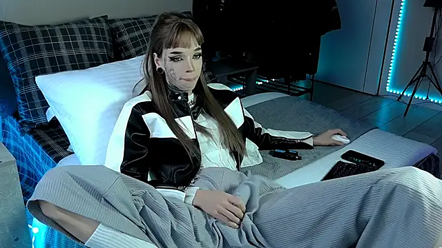 Tanya M online show from December 29, 2024, 12:12 pm