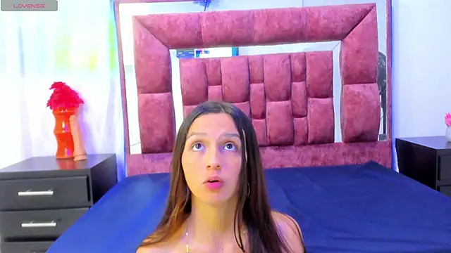 Snapshot of lucy_cooper01 chatting on December 3, 2024, 7:22 pm lucy cooper01 online show from December 3, 2024, 7:22 pm