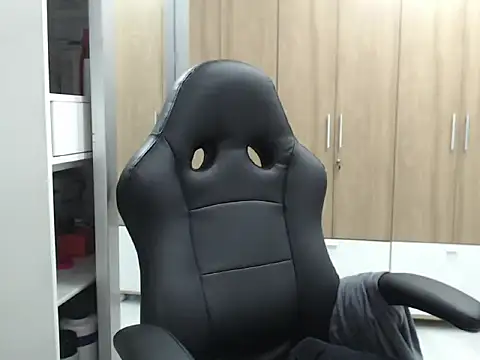 Snapshot of RoxanaLove9 chatting on January 7, 2025, 2:53 am RoxanaLove9 online show from January 7, 2025, 2:53 am