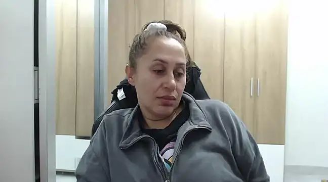 Snapshot of RoxanaLove9 chatting on February 10, 2025, 4:52 am RoxanaLove9 online show from February 10, 2025, 4:52 am