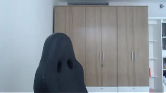 Snapshot of RoxanaLove9 chatting on September 14, 2025, 6:29 pm RoxanaLove9 online show from September 14, 2025, 6:29 pm