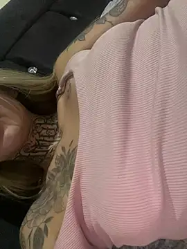 hotskinny1 online show from March 9, 2025, 2:07 am