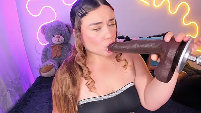 Snapshot of Isa_belaa chatting on September 12, 2025, 12:22 am Isa belaa online show from September 12, 2025, 12:22 am