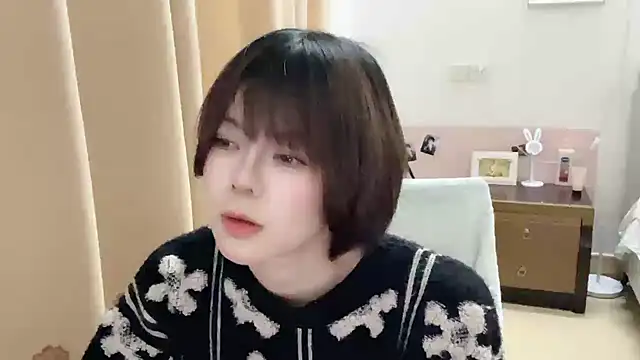 Snapshot of Linda-LL chatting on January 19, 2026, 11:47 am Linda-LL online show from January 19, 2026, 11:47 am