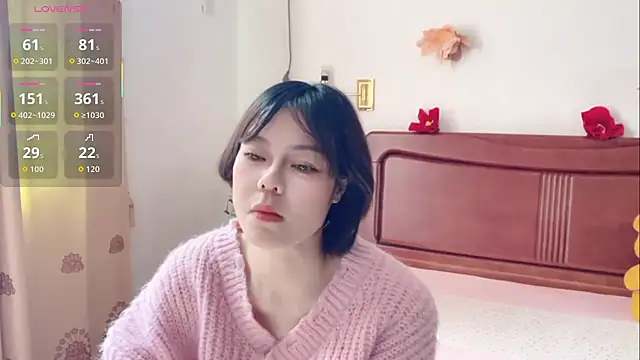 Snapshot of Linda-LL chatting on February 5, 2026, 6:40 am Linda-LL online show from February 5, 2026, 6:40 am