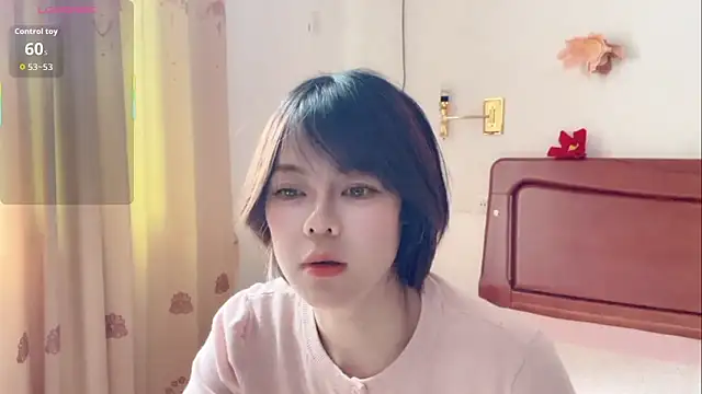 Snapshot of Linda-LL chatting on February 6, 2026, 7:45 am Linda-LL online show from February 6, 2026, 7:45 am