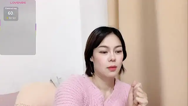 Snapshot of Linda-LL chatting on February 9, 2026, 12:31 pm Linda-LL online show from February 9, 2026, 12:31 pm