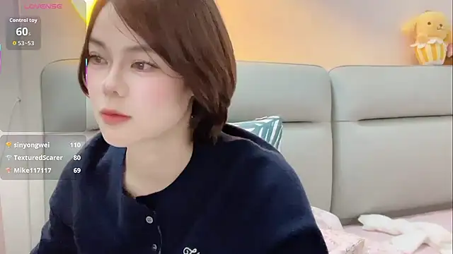 Snapshot of Linda-LL chatting on February 24, 2026, 3:32 pm Linda-LL online show from February 24, 2026, 3:32 pm