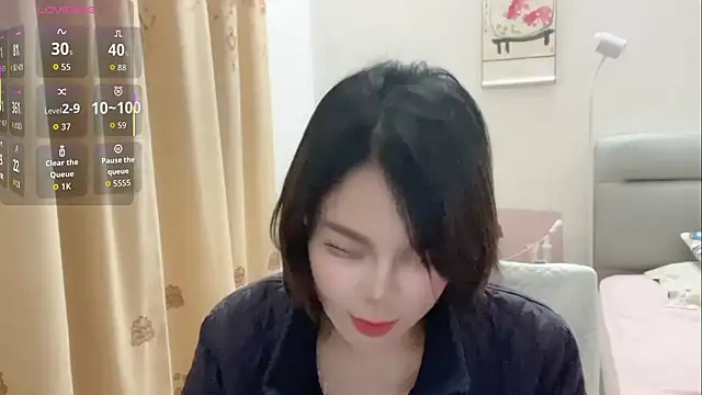 Snapshot of Linda-LL chatting on March 9, 2026, 11:36 am Linda-LL online show from March 9, 2026, 11:36 am