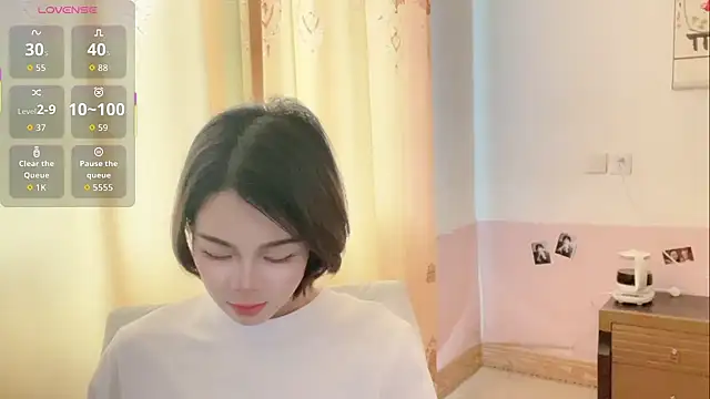 Snapshot of Linda-LL chatting on March 25, 2026, 3:12 am Linda-LL online show from March 25, 2026, 3:12 am