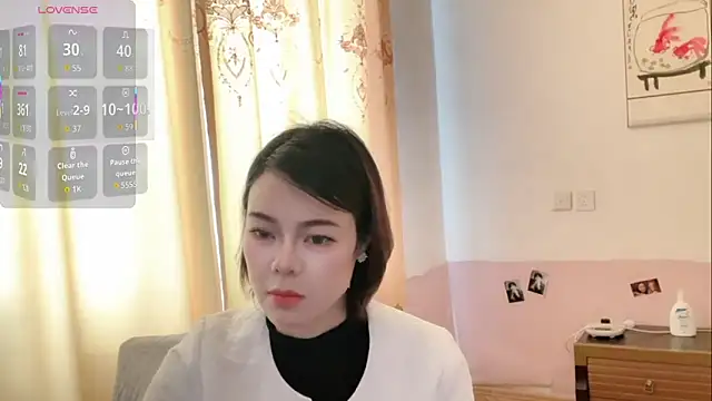 Snapshot of Linda-LL chatting on March 27, 2026, 4:40 am Linda-LL online show from March 27, 2026, 4:40 am