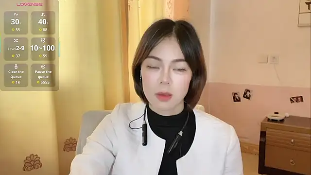 Snapshot of Linda-LL chatting on March 28, 2026, 5:07 am Linda-LL online show from March 28, 2026, 5:07 am