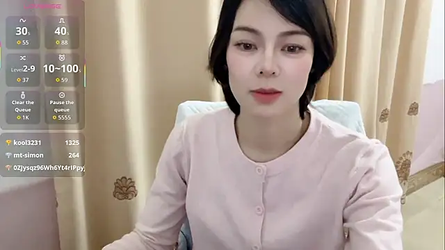 Snapshot of Linda-LL chatting on April 2, 2026, 2:47 pm Linda-LL online show from April 2, 2026, 2:47 pm