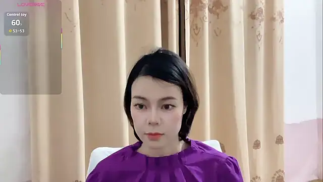 Snapshot of Linda-LL chatting on April 10, 2026, 1:05 pm Linda-LL online show from April 10, 2026, 1:05 pm