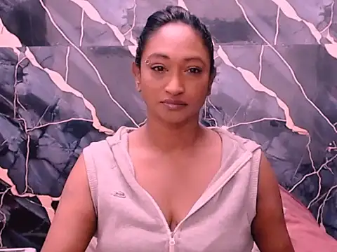 Snapshot of indianspicey chatting on October 1, 2025, 11:00 pm indianspicey online show from October 1, 2025, 11:00 pm