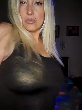 DesireSatler online show from November 22, 2025, 2:54 am