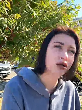 Snapshot of KikiWatson chatting on September 15, 2025, 6:13 am KikiWatson online show from September 15, 2025, 6:13 am