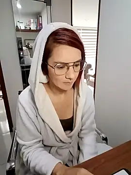 your red rose  online show from December 10, 2024, 2:06 pm