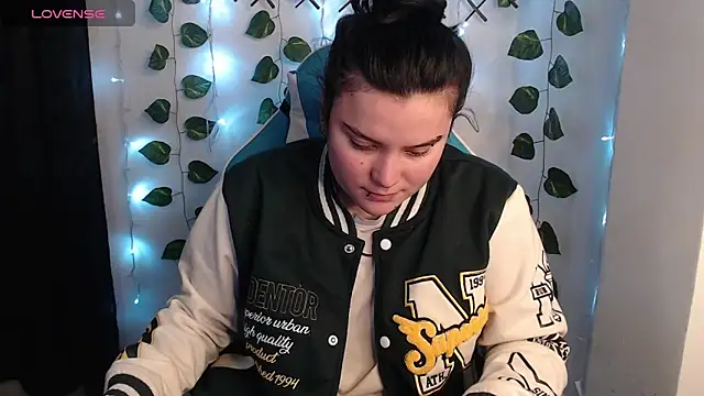 Snapshot of Nika_1_ chatting on April 20, 2026, 1:19 am Nika 1 online show from April 20, 2026, 1:19 am